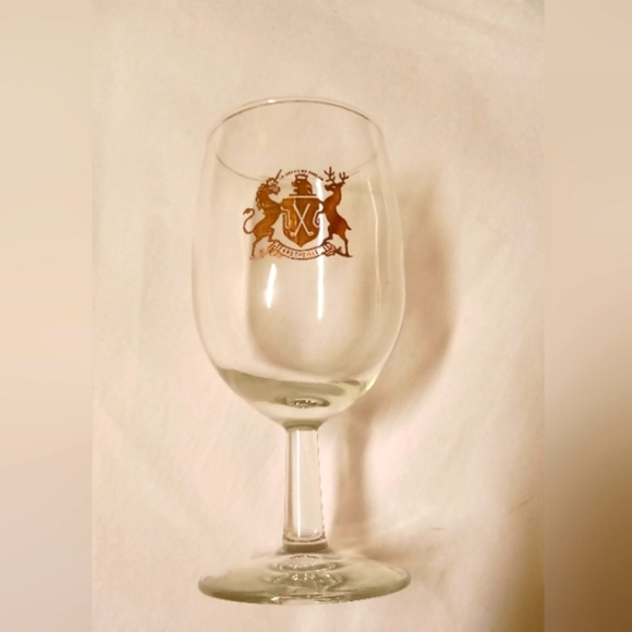 3 Vintage Ardchoille Crest Wine Stem Champagne Glasses W/Gold Logo Scotland - Picture 1 of 5